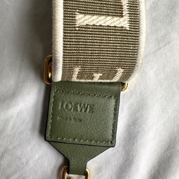 Loewe Anagram Strap in Jacquard and Calfskin | Color: Avocado Green - Picture 6 of 9